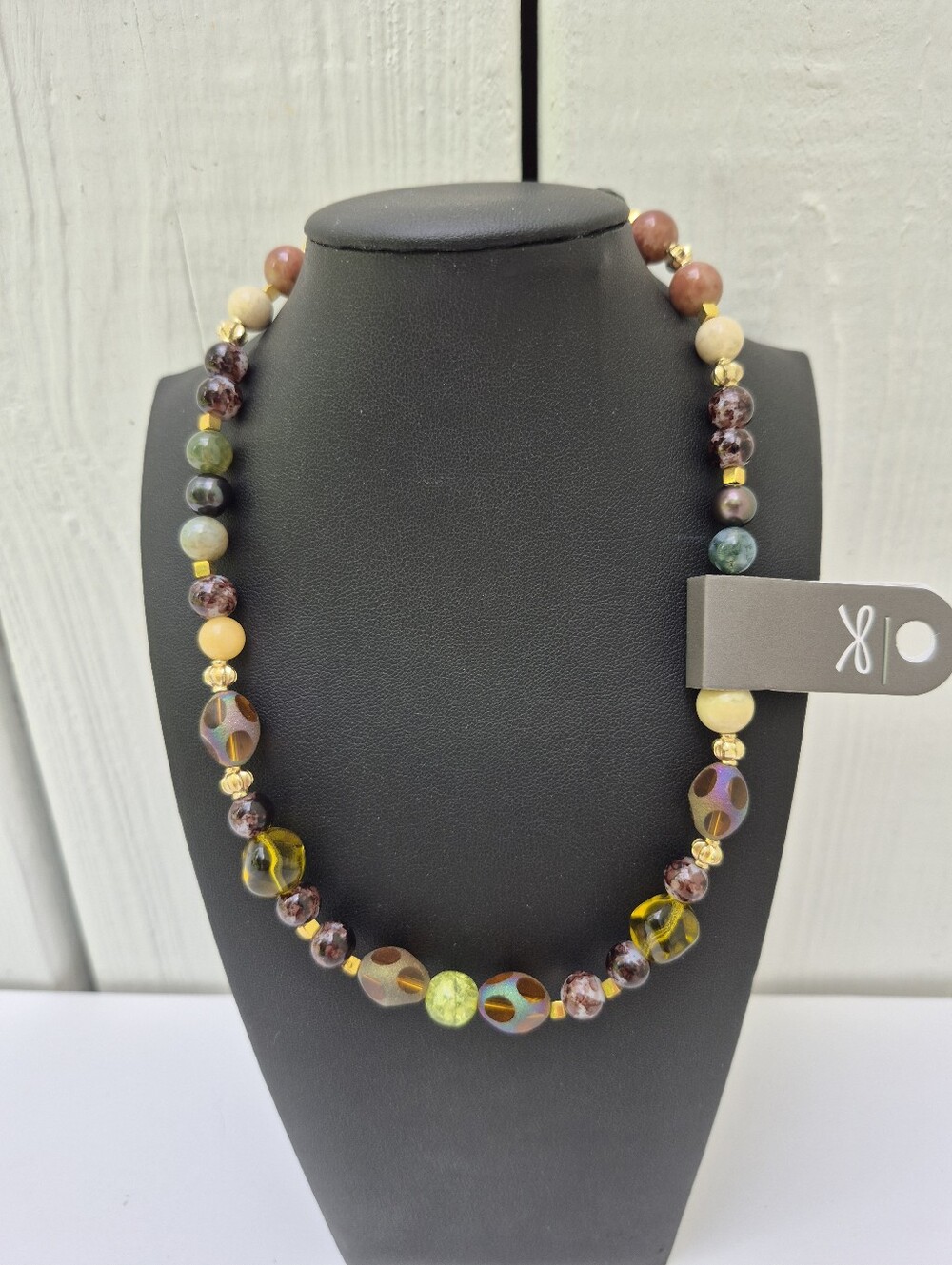NWT Women's Agate Multicolored Necklace
